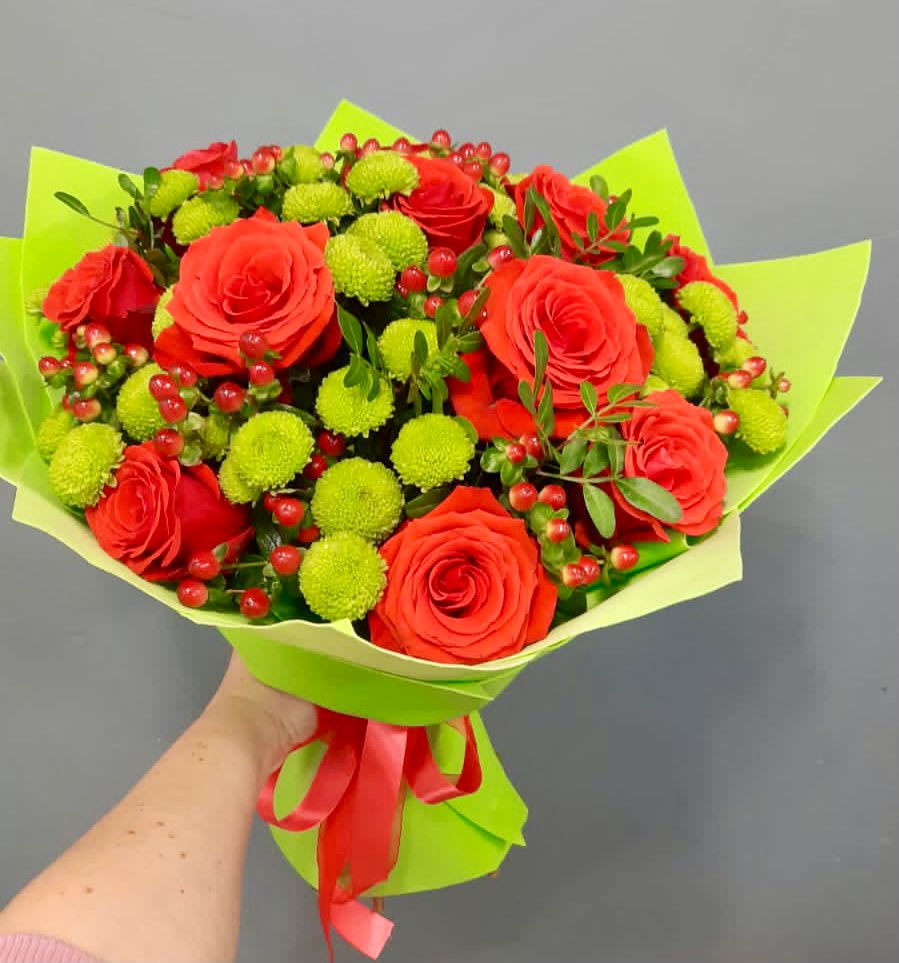 Букет цветов из: Хризантемы и Розы в Светлополянске