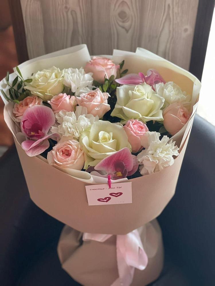 Букет цветов из: Орхидеи, Розы и Гвоздики в Светлополянске