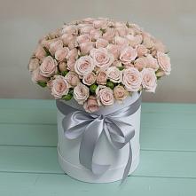 Цветочная композиция из Розы в шляпной коробке в Светлополянске