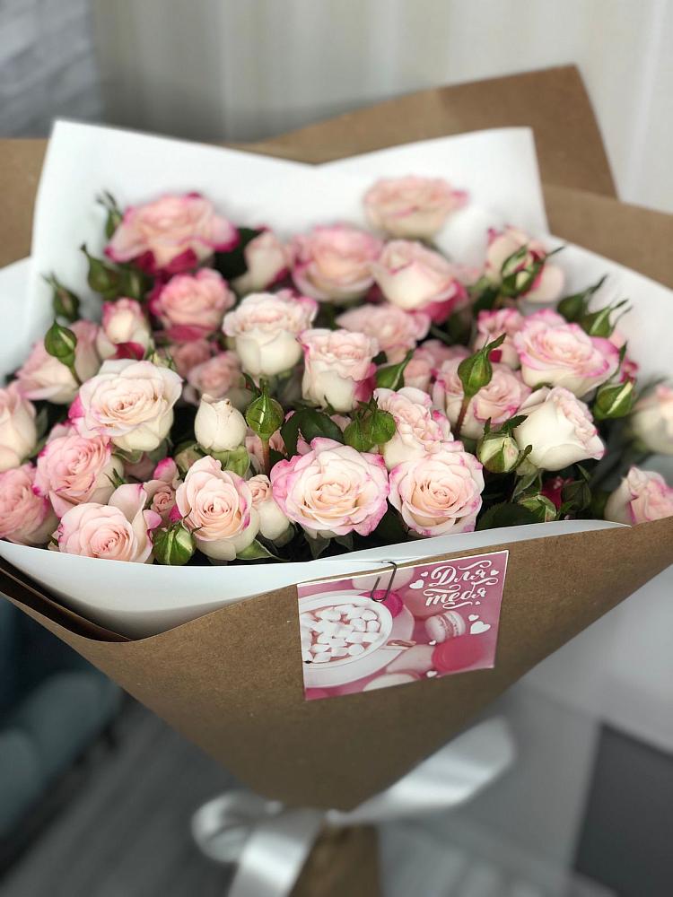 Букет цветов из: Розы в Светлополянске