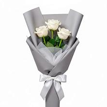 Букет 3 белые розы в Светлополянске