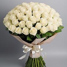 Букет 101 беля роза Белоснежка в Светлополянске