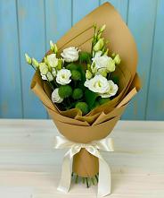 Букет цветов из:  Хризантемы и Лизиантусы #REPLACE_PRED# Светлополянске