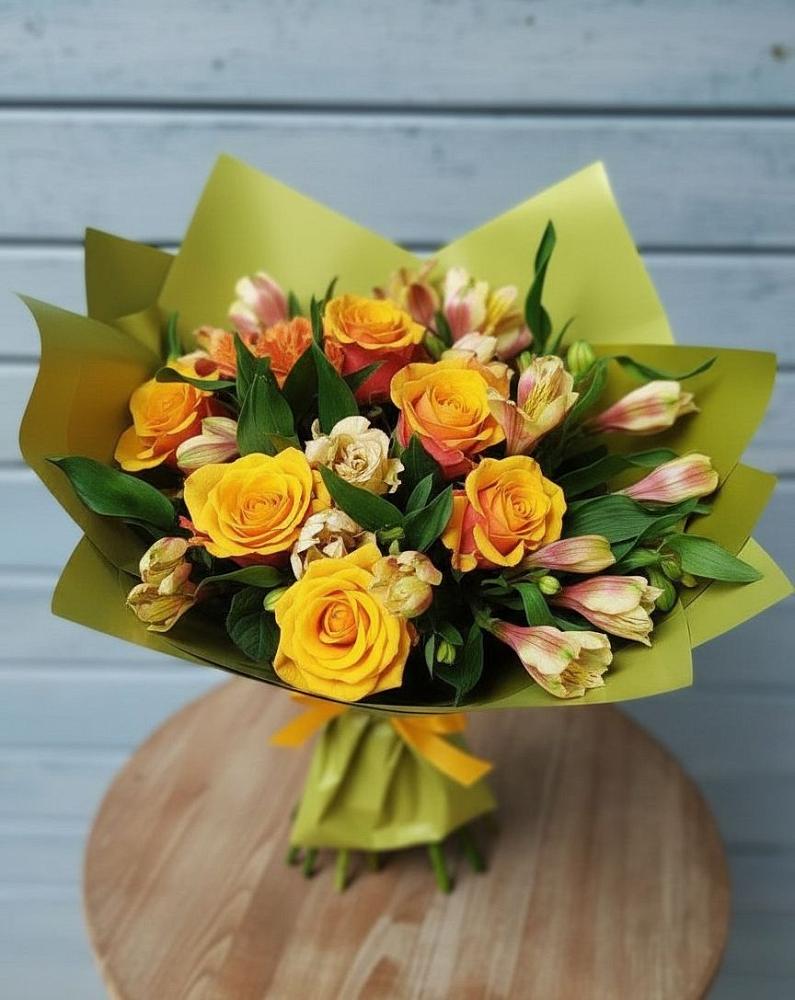 Букет цветов из: Альстромерии и Розы в Светлополянске