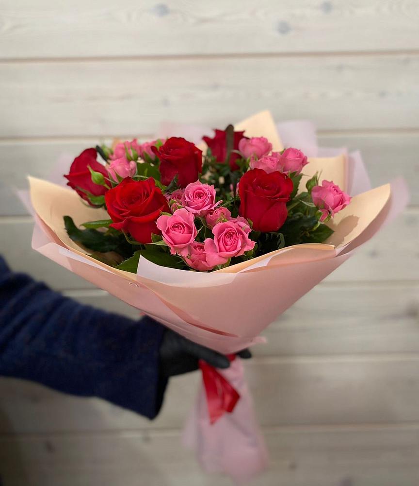 Букет цветов из: Розы в Светлополянске