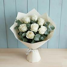 Букет Белые розы в Эвкалипте в Светлополянске