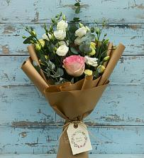 Букет цветов из:  Розы и Лизиантусы в Светлополянске