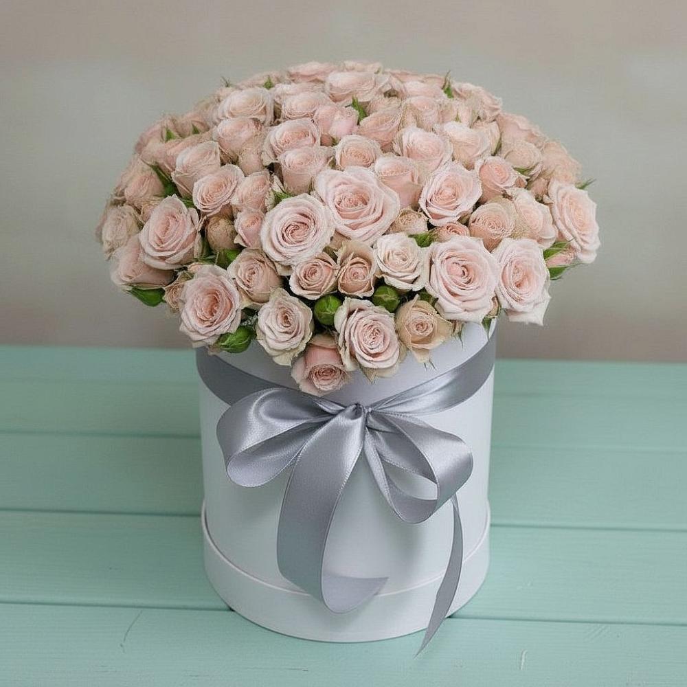 Цветочная композиция из Розы в шляпной коробке в Светлополянске